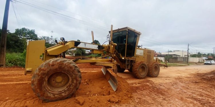 Prefeitura trabalha para asfaltar galeria da Rua Padre Chiquinho no setor 1 A
