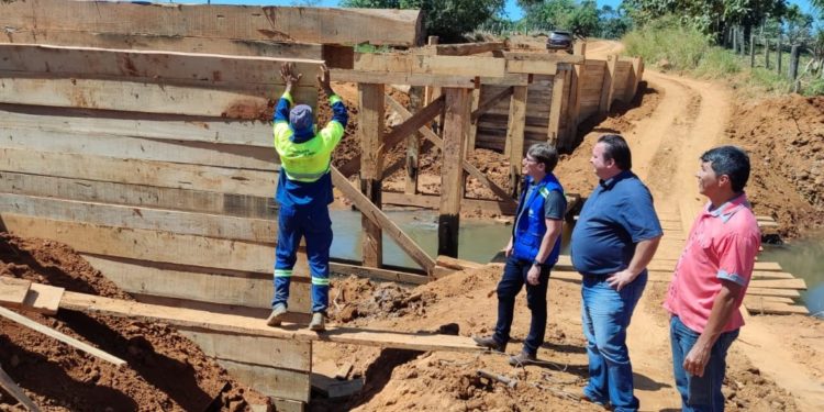 Obras de construção de ponte na Linha 612 estão em ritmo acelerado