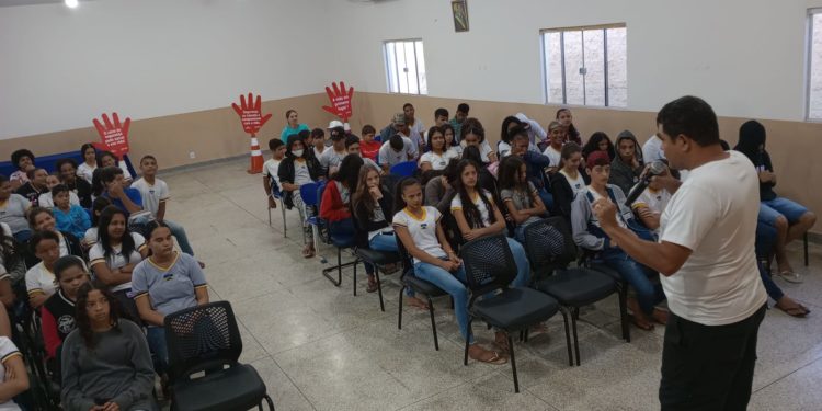 Prefeitura de Jaru leva palestras nas escolas sobre segurança no trânsito