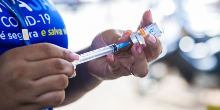 Jaru amplia público e libera vacina contra a Covid-19 para todas as crianças de 03 a 05 anos