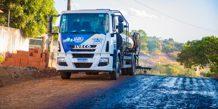 Rua Marechal Rondon entre a Pará e Pernambuco no setor 03 está pronta para receber capa asfáltica