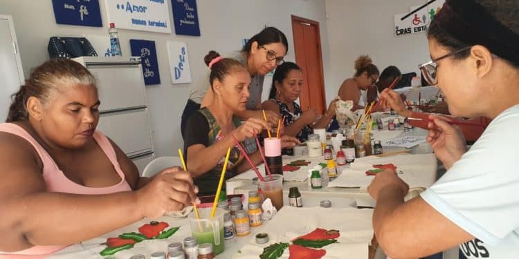 Prefeitura de Jaru realiza curso de geração de renda para mulheres atendidas pelos programas sociais