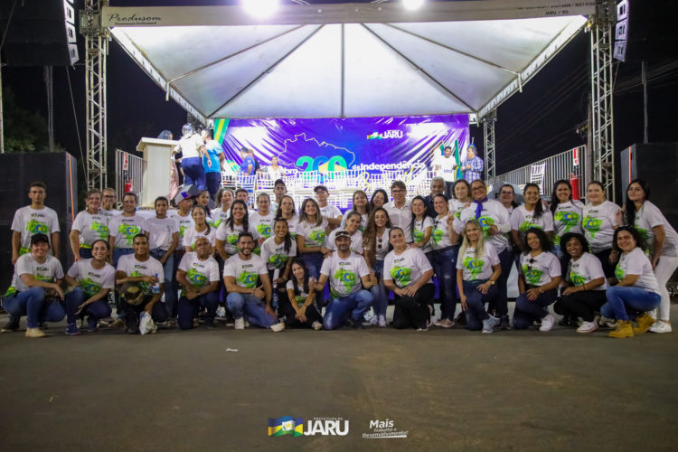 Desfile Cívico de 07 de Setembro em Jaru atrai milhares de pessoas