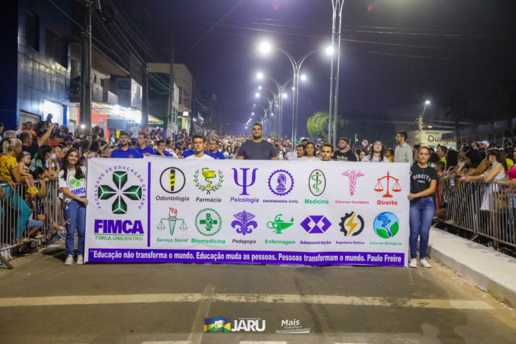 Desfile Cívico de 07 de Setembro em Jaru atrai milhares de pessoas