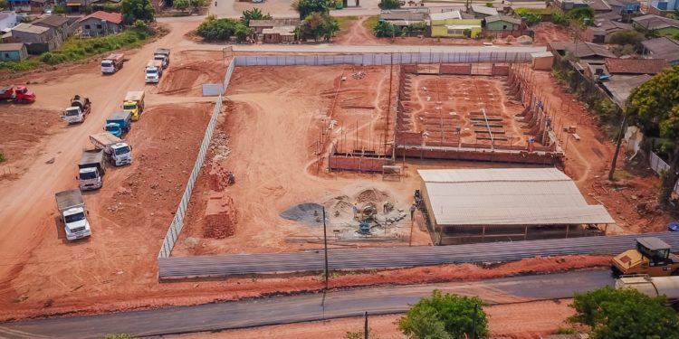 Obras do Feirão do produtor rural em Jaru seguem em ritmo acelerado