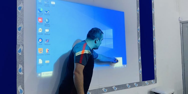 Recurso próprio: Prefeitura de Jaru inicia implantação de lousas digitais nas escolas da rede municipal de ensino