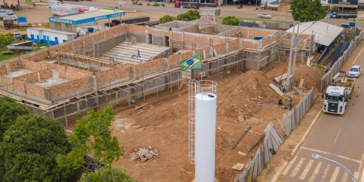 Confira a evolução das obras do Teatro Municipal de Jaru