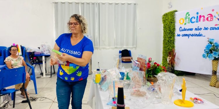 Prefeitura de Jaru realiza oficina pedagógica para atendimento a alunos autistas