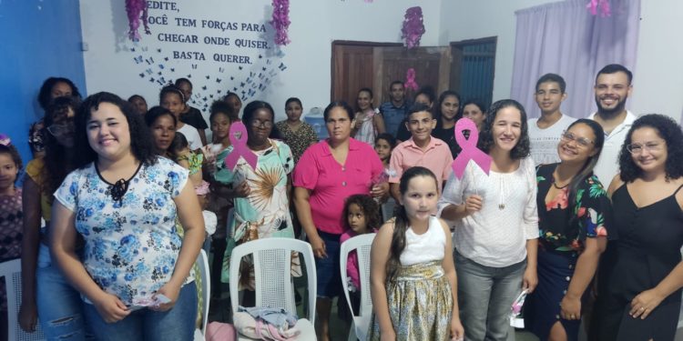 Semdes realiza encontro com famílias em alusão ao Outubro Rosa