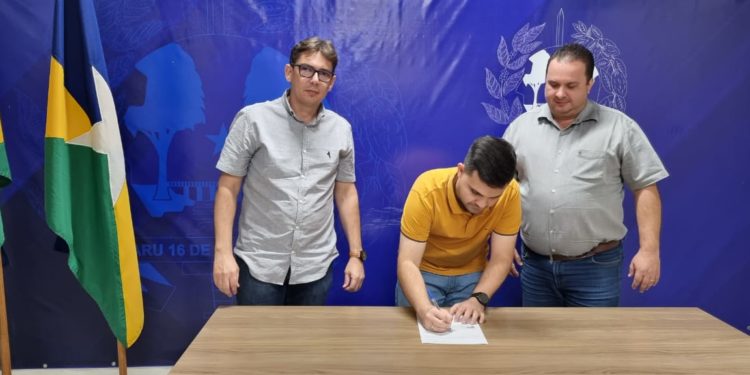 Prefeitura de Jaru concede gratificação a vacinadores do município