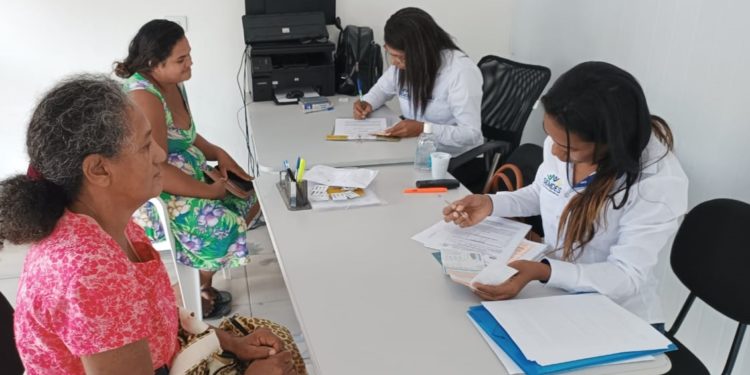 Prefeitura de Jaru realiza entrega de cestas básicas para famílias de Tarilândia assistidas pela Semdes; ação atende solicitação do vereador Marcão