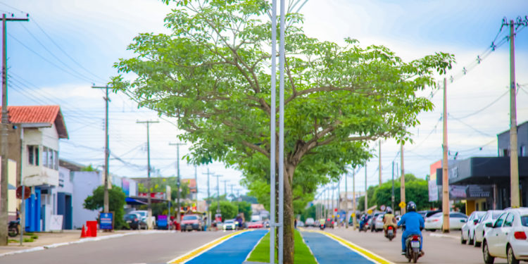 Obras de revitalização da Avenida Dom Pedro I em Jaru são concluídas