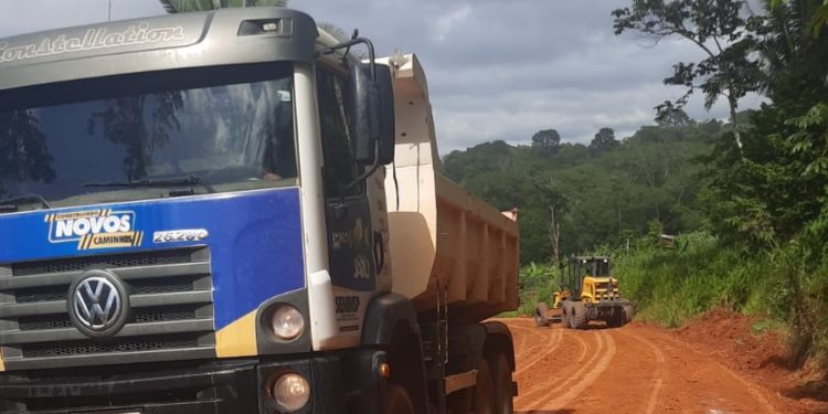 Prefeitura de Jaru segue com serviços de recuperação de estradas rurais do município