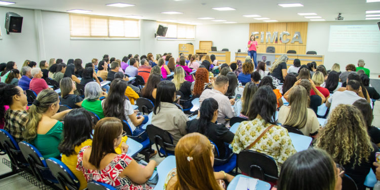 Prefeitura de Jaru realiza acolhimento e capacitação de profissionais da educação para o ano letivo de 2023