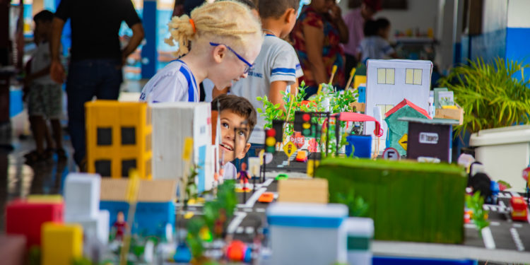 Alunos da Escola Jean Carlos Muniz participam de concurso de maquetes promovido pelo Detran