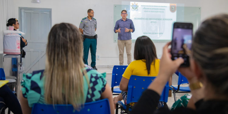 Prefeitura de Jaru e Polícia Militar realizam capacitação sobre segurança na escola