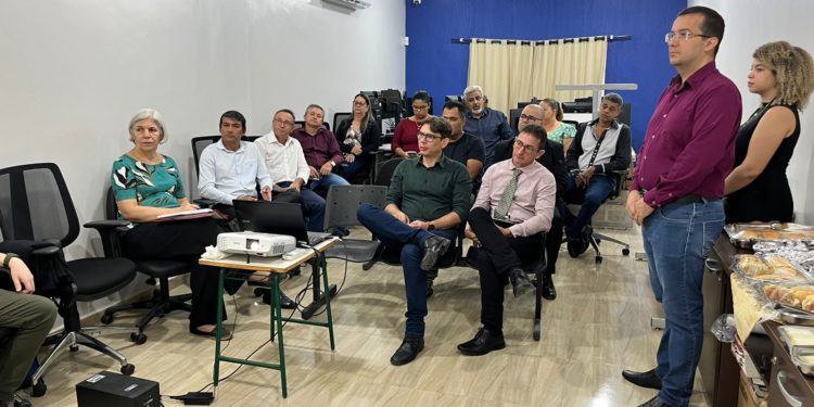 Prefeitura de Jaru e Câmara de Vereadores discutem revisão do Plano Diretor, Legislação Urbanística e elaboração do Plano de Mobilidade Urbana