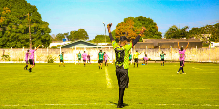 Juventus e Projeto Furacão são campeões do Torneio do Trabalhador; evento promovido pela prefeitura de Jaru distribuiu mais de R$ 10 mil em prêmios