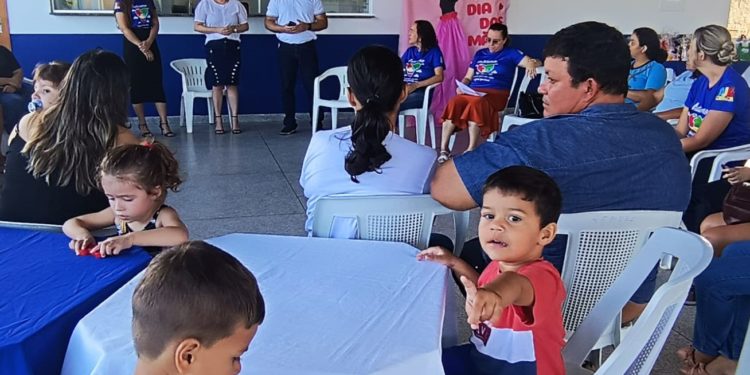 Prefeitura de Jaru realiza encontro com membros, pais e responsáveis da Associação Jaruense de Autistas