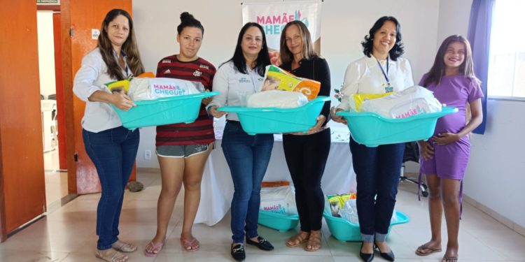 Prefeitura de Jaru realiza entrega de kits maternidade para futuras mamães