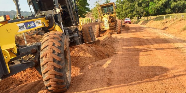 Prefeitura de Jaru inicia serviços de patrolamento na Linha 632