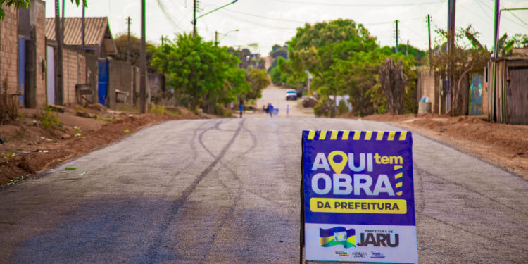 Tchau Poeira: Emílio Moreti no setor 07 é contemplada com asfalto novo
