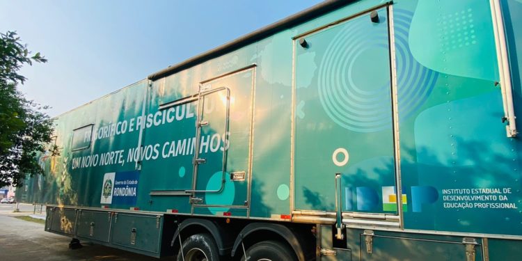 Jaru: Abertas as inscrições para os cursos profissionalizantes da Escola Móvel do IDEP; capacitação com a parceria da Prefeitura de Jaru