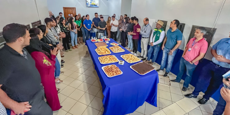 Prefeitura de Jaru realiza café da manhã em homenagem ao dia do Servidor Público