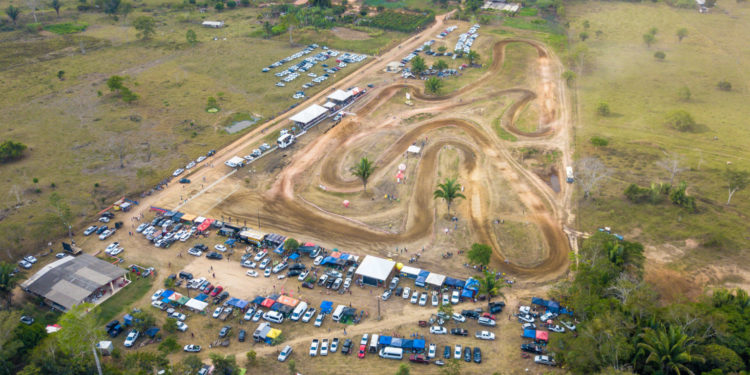 Jaru receberá 4ª etapa estadual de Motocross; evento acontece nos dias 7 e 8 de outubro no Esquadrão do Barro