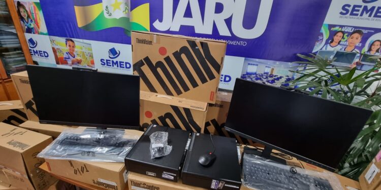 Prefeitura de Jaru realiza aquisição de computadores e centrais de ar-condicionado destinados as escolas municipais