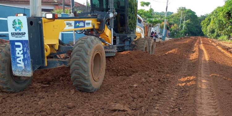 Trecho da Rua João de Albuquerque no setor 05 é também contemplado com asfalto novo