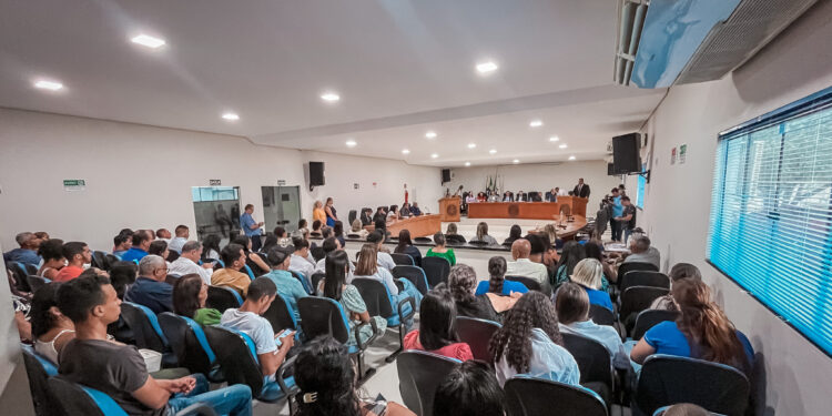 Novas Conselheiras Tutelares tomam posse em Jaru; cerimônia aconteceu na Câmara de Vereadores