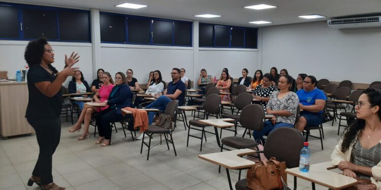 Secretaria de Educação de Jaru promove capacitação sobre Plano Educacional Individualizado