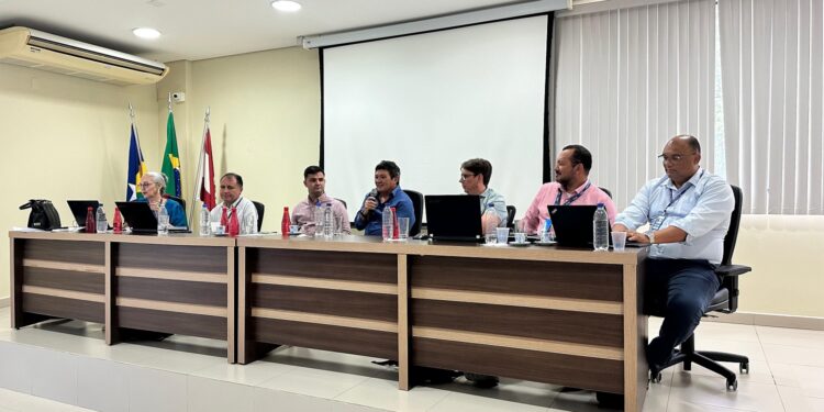 Prefeitura de recebe técnicos do TCE; reunião contou com a participação de secretários, assessores e equipe jurídica da Prefeitura