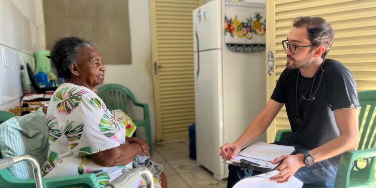 Prefeitura de Jaru realiza atendimentos domiciliares a pacientes acamados e com mobilidade reduzida