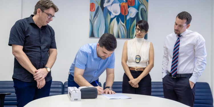 Prefeitura de Jaru realiza entrega de equipamento para a Polícia Técnico-científica do município