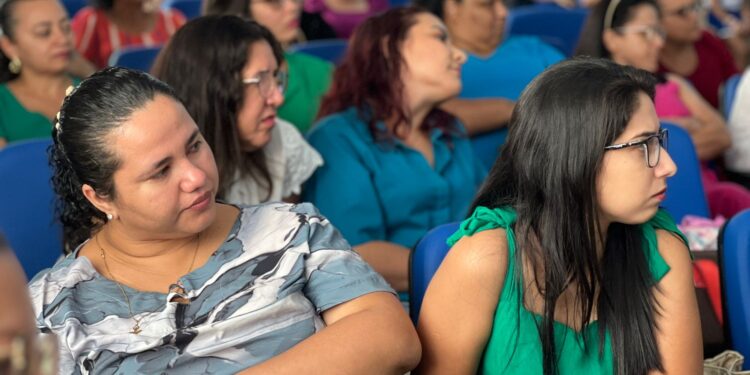 Prefeitura de Jaru capacita 180 professores da educação infantil; foco do curso foi implementar novos métodos de alfabetização no município