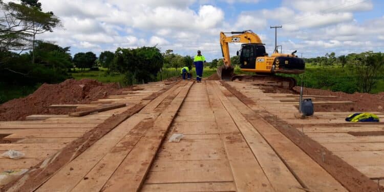 Prefeitura conclui reconstrução da ponte sobre o Rio Tari na Linha 630 e restabelece o trânsito pelo local