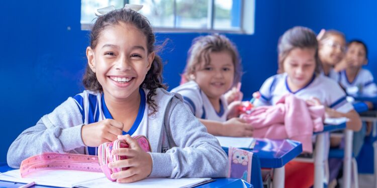 Cerca de cinco mil alunos retornaram às aulas na rede municipal de Jaru na última segunda-feira, 10