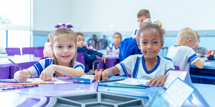 Cerca de cinco mil alunos retornaram às aulas na rede municipal de Jaru na última segunda-feira, 10
