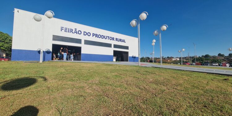 FEIRÃO DO PRODUTOR RURAL DE JARU BENEFICIANDO A AGRICULTURA FAMILIAR E FORTALECENDO A ECONOMIA JARUENSE