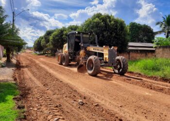 Prefeitura de Jaru segue com recuperação e manutenção de vias urbanas; equipes trabalham no Setor 07 e Setor Industrial