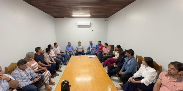 Autoridades buscam alternativas para solucionar fechamentos nos cruzamentos da BR 364