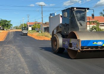 Prefeitura de Jaru conclui asfaltamento em trecho da rua Francisco Pantoja, no setor 06