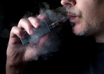 Vigilância Sanitária de Jaru reforça alerta sobre os problemas de saúde causados pelo uso de cigarros eletrônicos