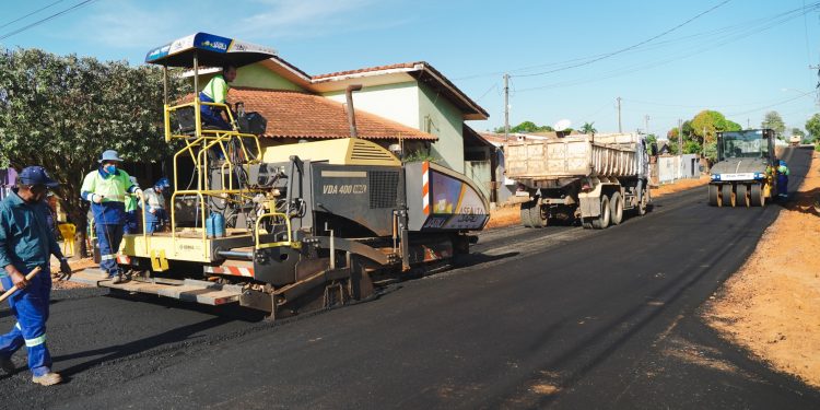 Prefeitura de Jaru conclui pavimentação asfáltica da rua Cândido Portinari, no Setor 07