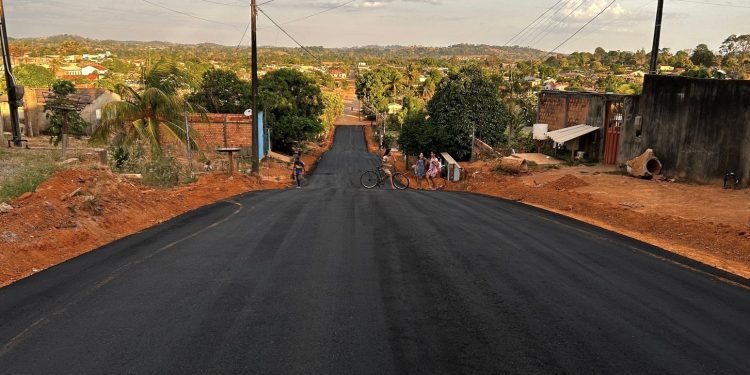 Prefeitura de Jaru conclui pavimentação em mais um trecho da rua Cândido Portinari, no Setor 07