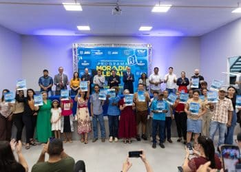 Moradia Legal: Prefeitura de Jaru entrega mais 134 títulos urbanos para moradores de Jaru