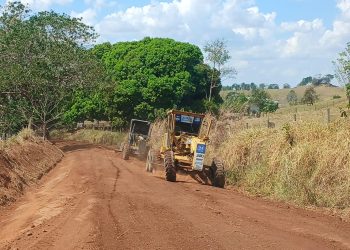Prefeitura de Jaru finaliza patrolamento da Linha 621; equipe segue com o trabalho na Linha 619