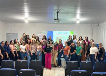 Educação: professores da rede municipal de ensino infantil participam de formação continuada; capacitação faz parte do programa Primeiros Passos